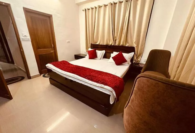 Hotelli Aston Hills , Shimla