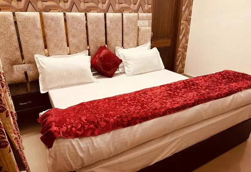 Hotelli Aston Hills , Shimla