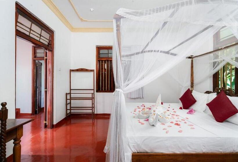 בית מלון כפרי Blue Whales