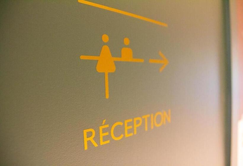 Отель Hôtel De La Cité