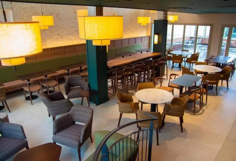 Hotelli Hôtel De La Cité