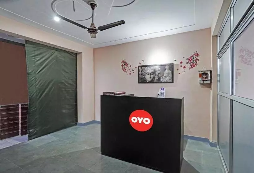 ホテル Oyo Flagship Moon Star Residency