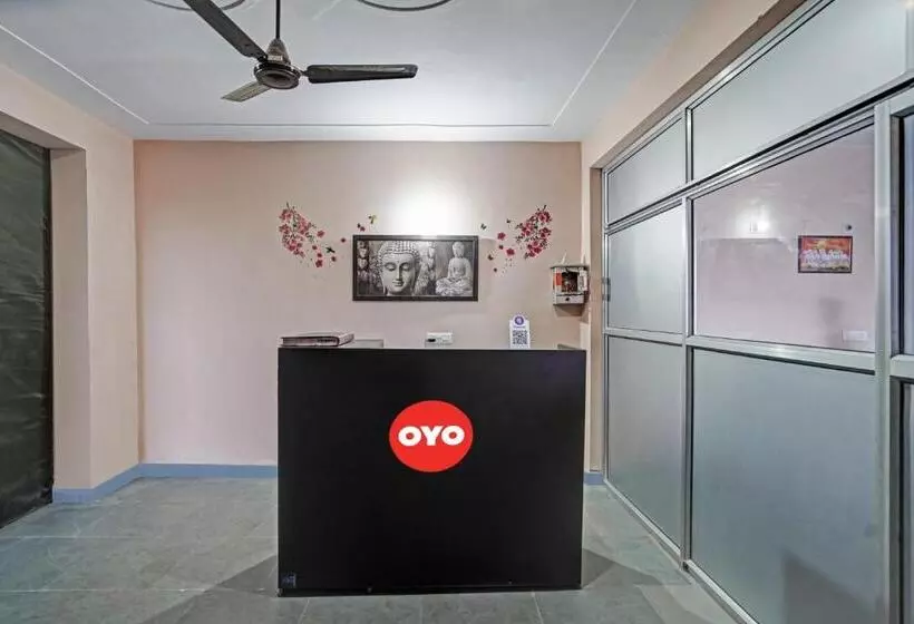 ホテル Oyo Flagship Moon Star Residency