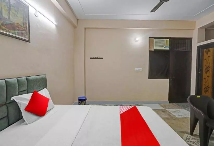 ホテル Oyo Flagship Moon Star Residency