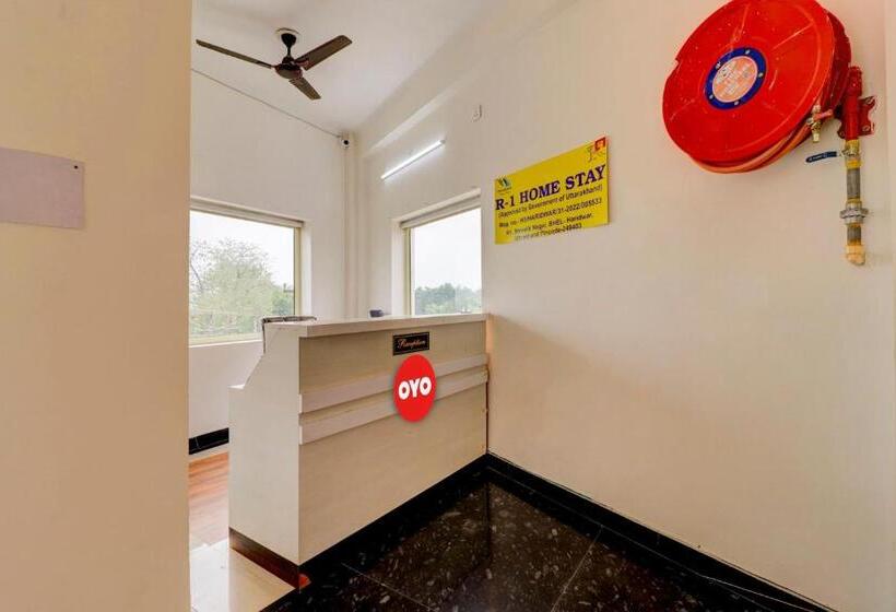 בית מלון כפרי Oyo Flagship R1 Home Stay