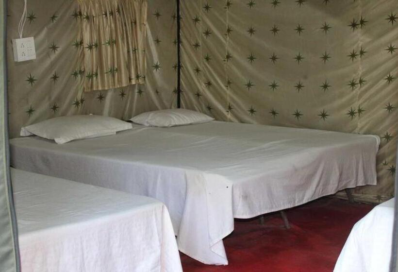 هتل Oyo Nature Nest Camp And Cottage