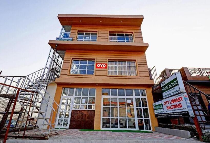 בית מלון כפרי Oyo White House