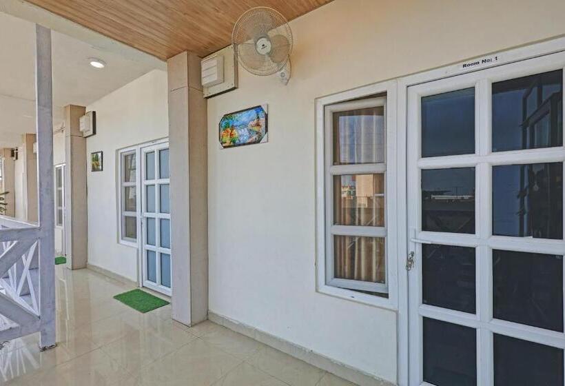 בית מלון כפרי Oyo White House