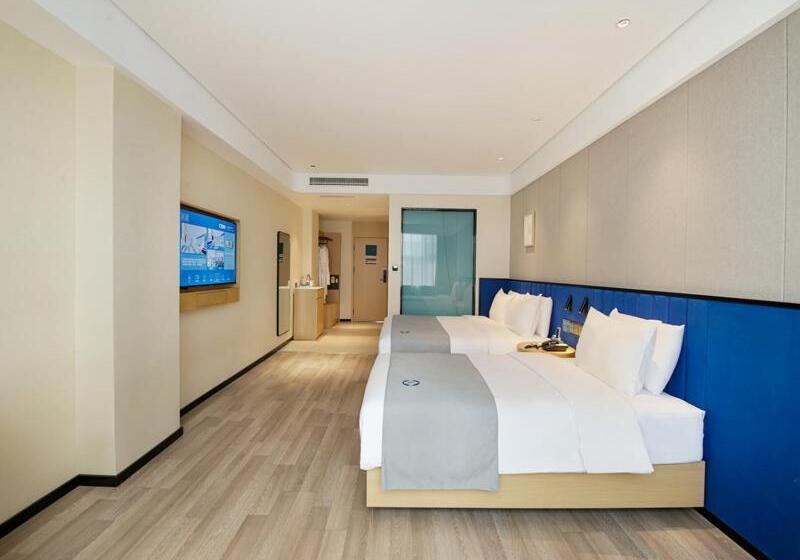 Lanou Hotel Taikoo Li Night Market Kuqa City