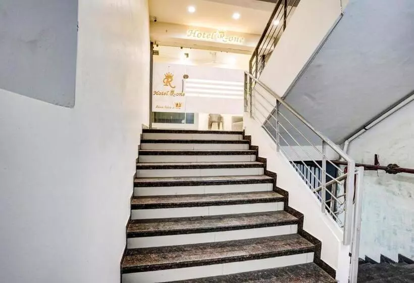 Oyo Hotel R One