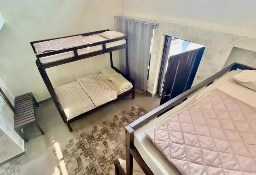 ペンション Willostays Villa Tranquil De Susanj