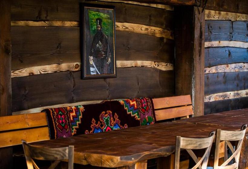 منتجع етно комплекс поп грую бански