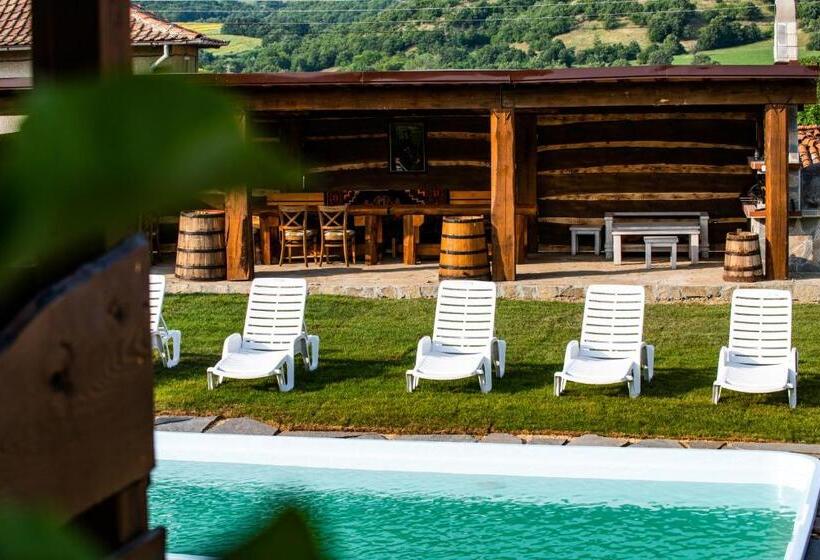 منتجع етно комплекс поп грую бански