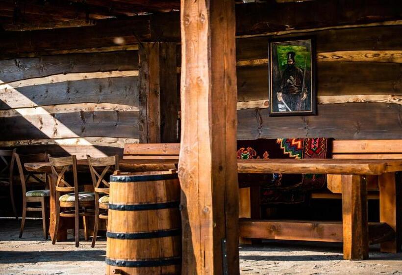 منتجع етно комплекс поп грую бански