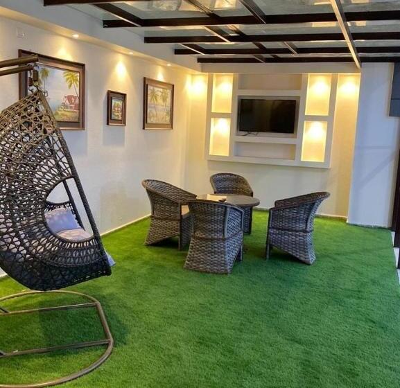 فندق الورد الذهبي