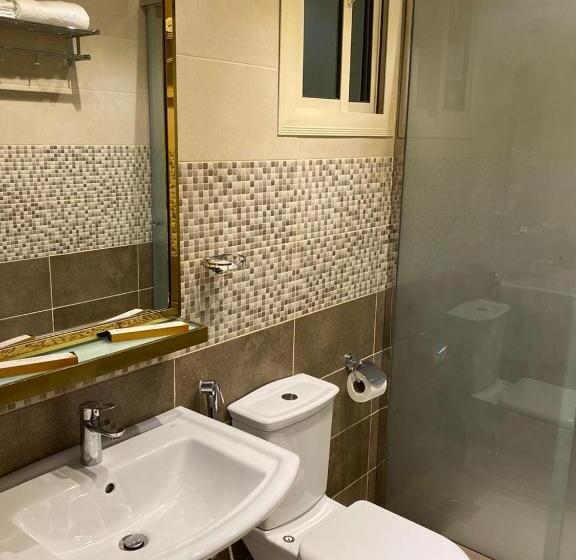 فندق الورد الذهبي