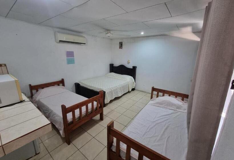 호스텔 Cabinas Isabel