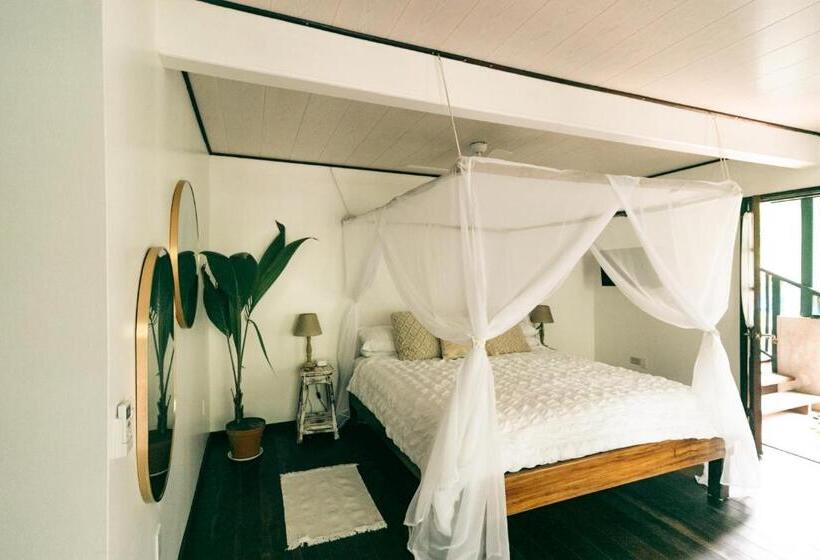 تختخواب و صبحانه Casa De Mono Bocas