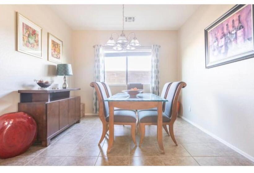 민박 Spring Training And Nascar Racing Room!!