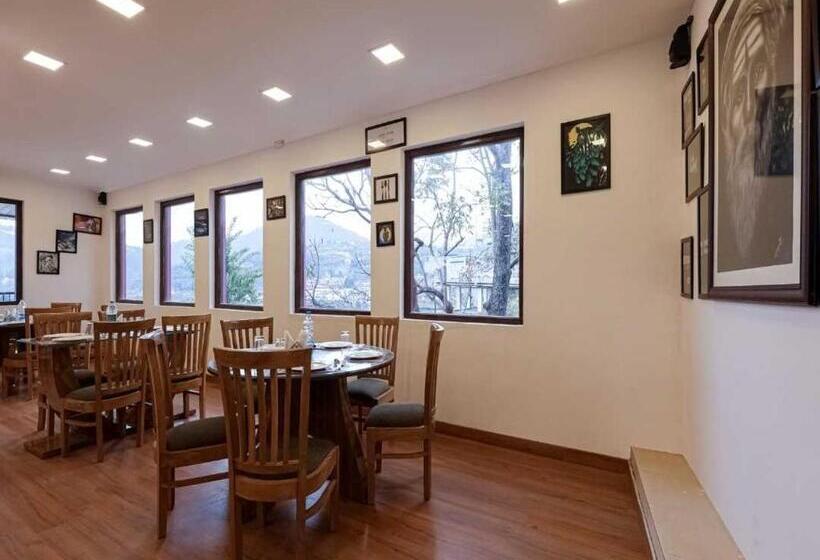 Collection O Hotel Midnight