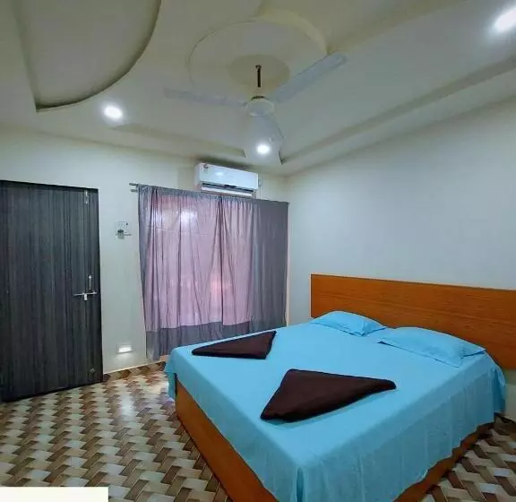 Hotelli Coconut Garden Beach House
