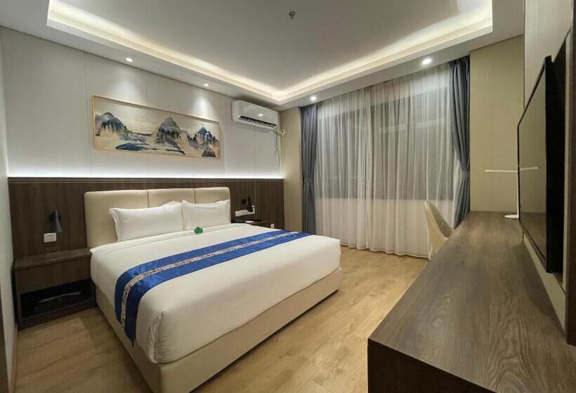 هتل Escale International