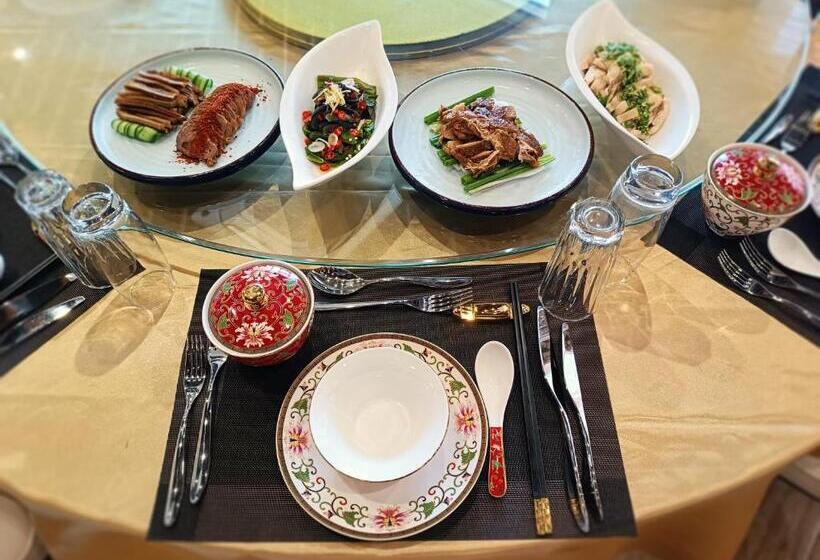 هتل Escale International