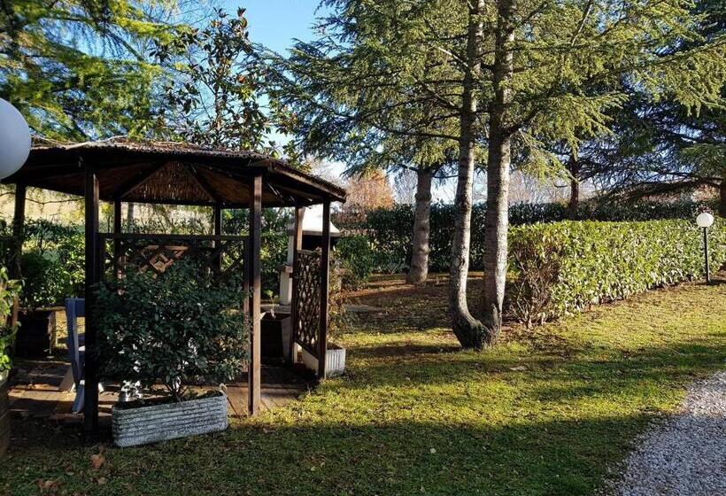 בית מלון כפרי Lavanda Ad Antico Casale 700