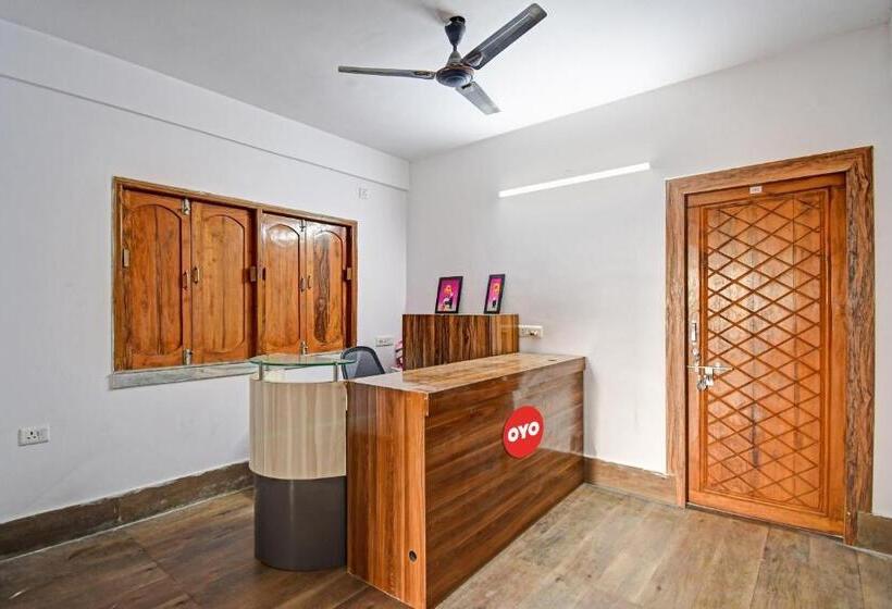 هتل Oyo Flagship Eco Plaza Stays Near Eco Park Gate 3