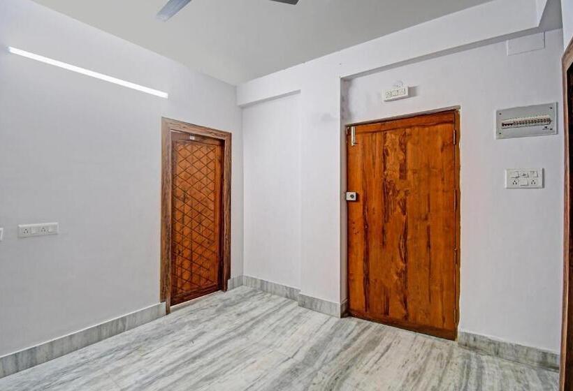 هتل Oyo Flagship Eco Plaza Stays Near Eco Park Gate 3