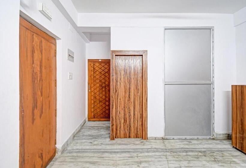 هتل Oyo Flagship Eco Plaza Stays Near Eco Park Gate 3