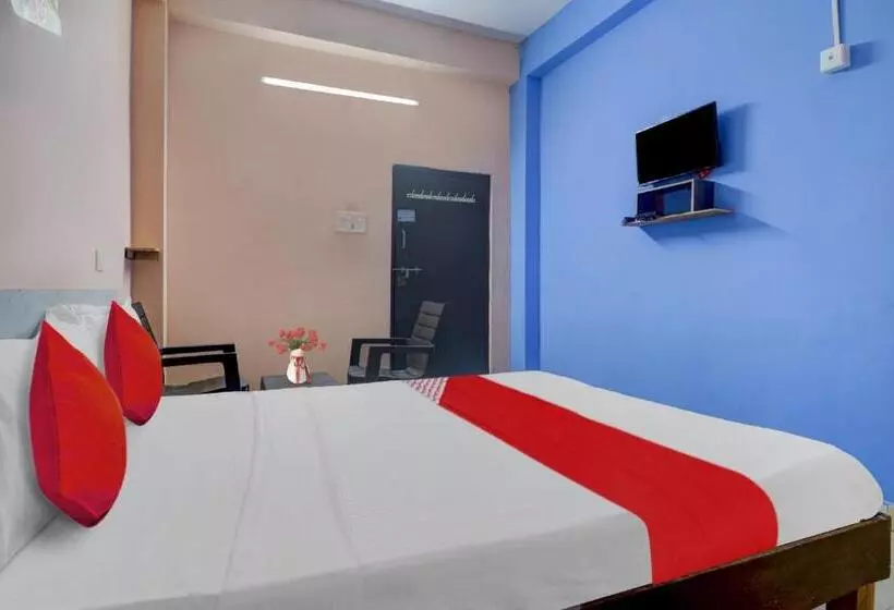 ホテル Pop Tirumala Lodge