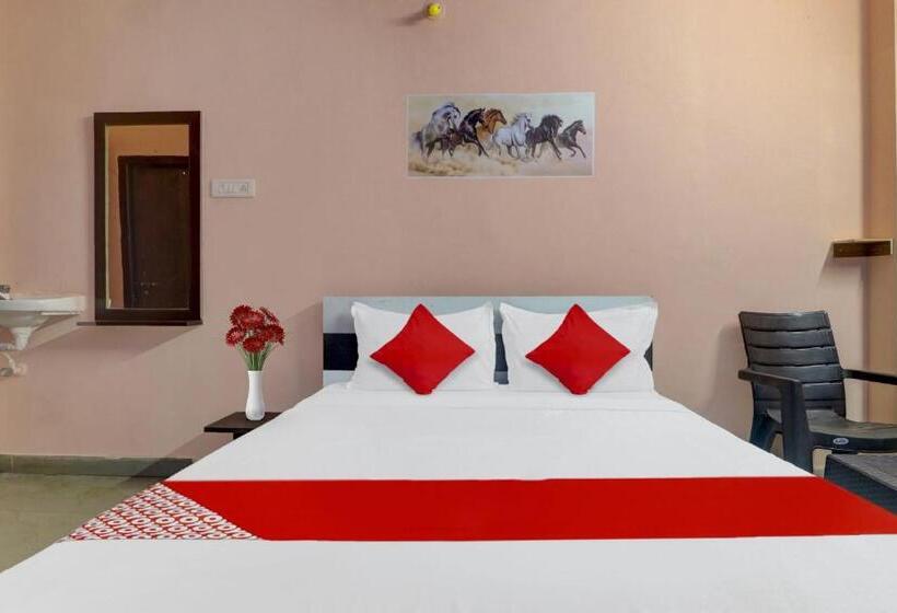 Hotel Pop Tirumala Lodge