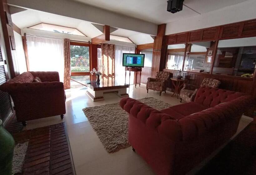 هتل Residencial Pousada Do Serrano