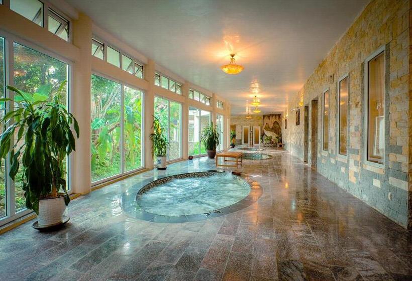 هتل Vresort Kim Boi Hoa Binh