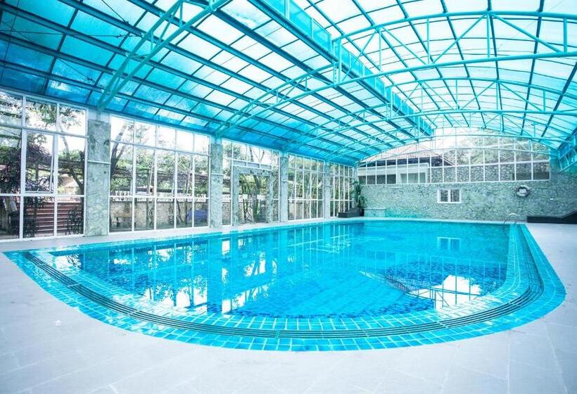 هتل Vresort Kim Boi Hoa Binh