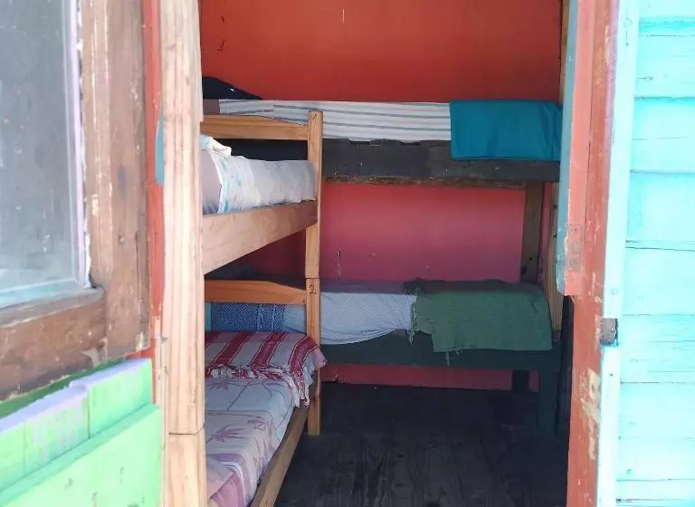 پانسیون Calavera Beach Hostel