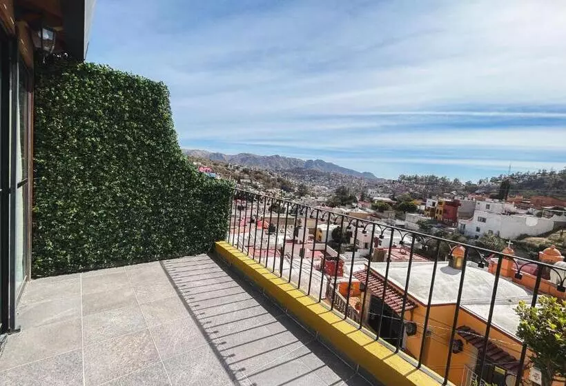 پانسیون Casa Amarilla