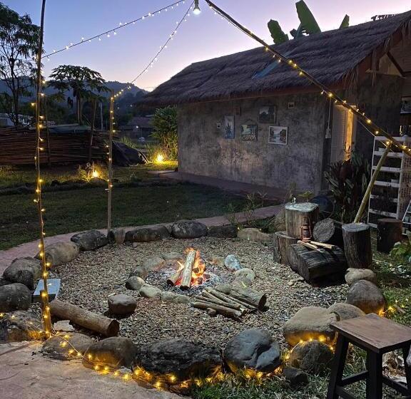 Resort Panakluea Cottage & Crafts   พนาเกลือ