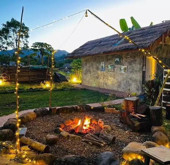 Lomakeskus Panakluea Cottage & Crafts   พนาเกลือ