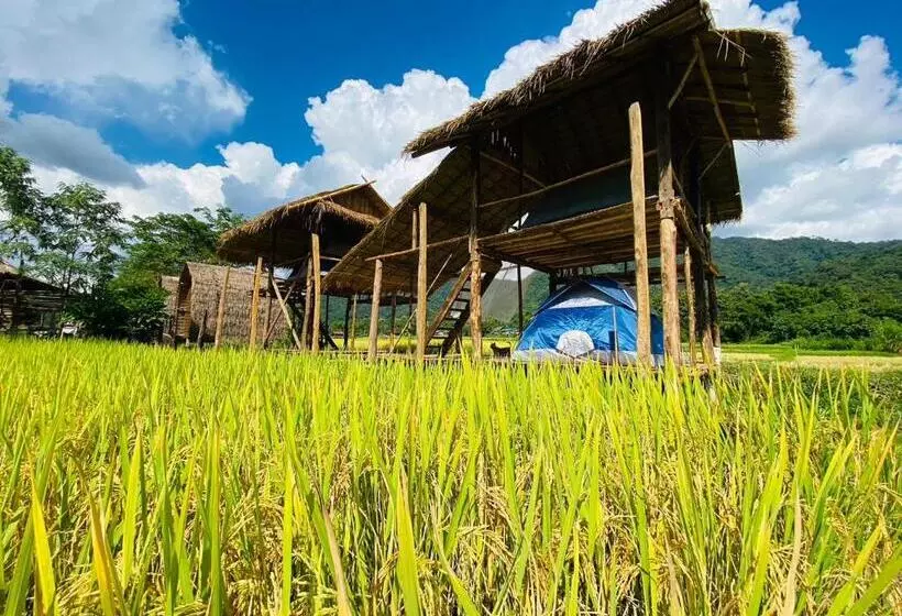 Lomakeskus Panakluea Cottage & Crafts   พนาเกลือ