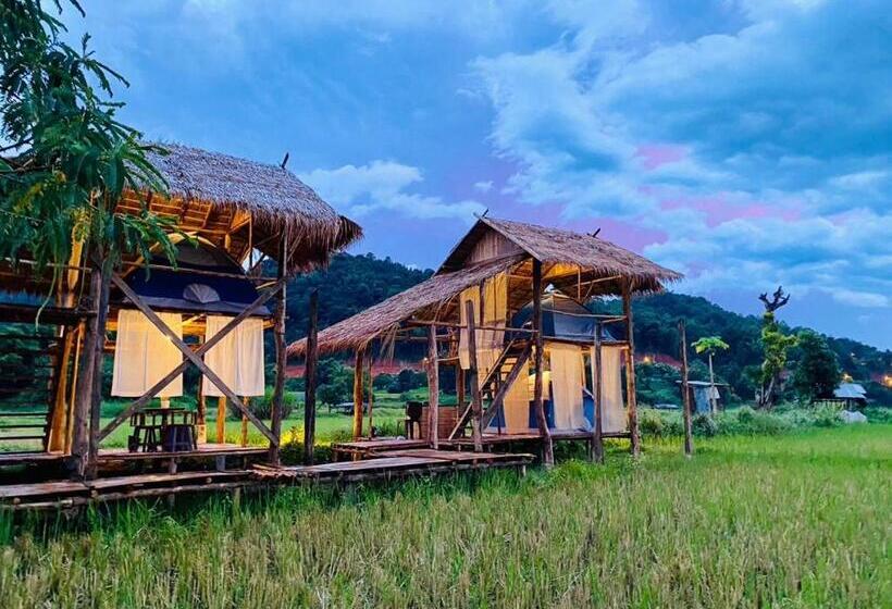 Resort Panakluea Cottage & Crafts   พนาเกลือ