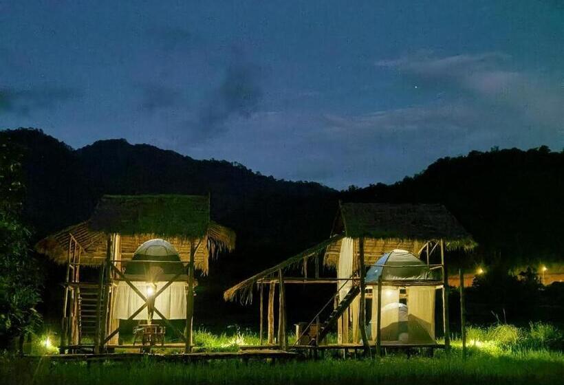 Resort Panakluea Cottage & Crafts   พนาเกลือ