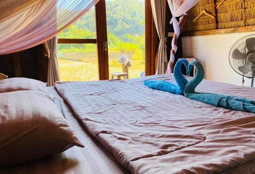 Lomakeskus Panakluea Cottage & Crafts   พนาเกลือ