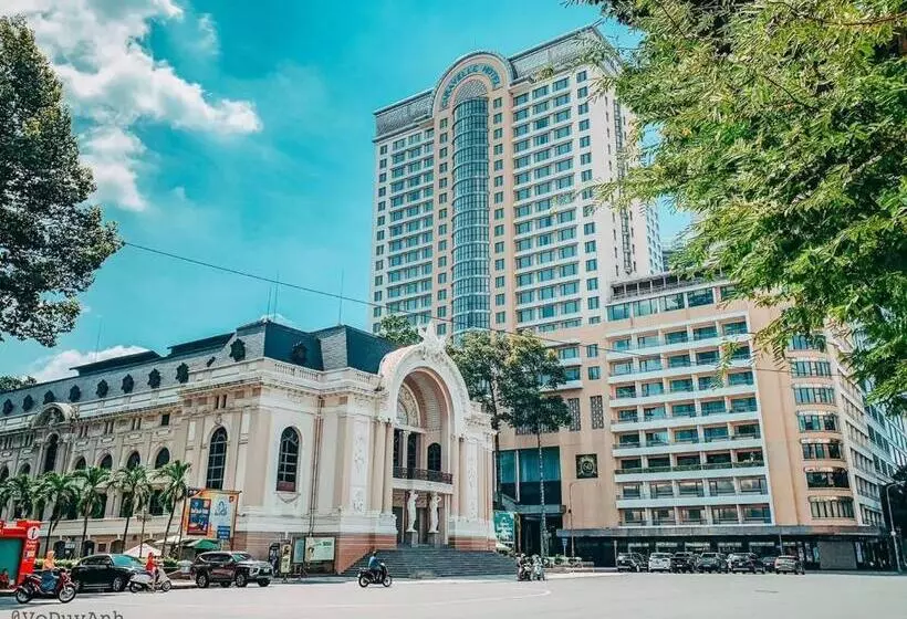 تختخواب و صبحانه Landmark Plus Free Gym And Pool