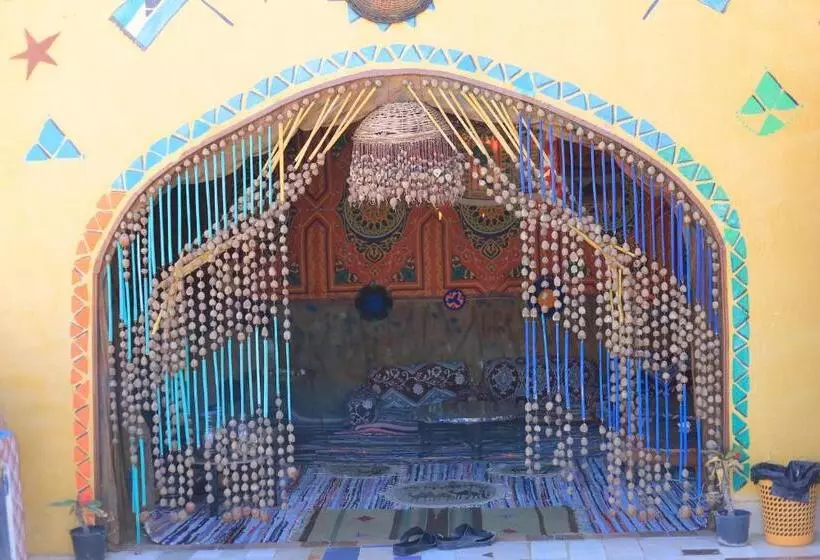 تختخواب و صبحانه Lawanda Nubian House