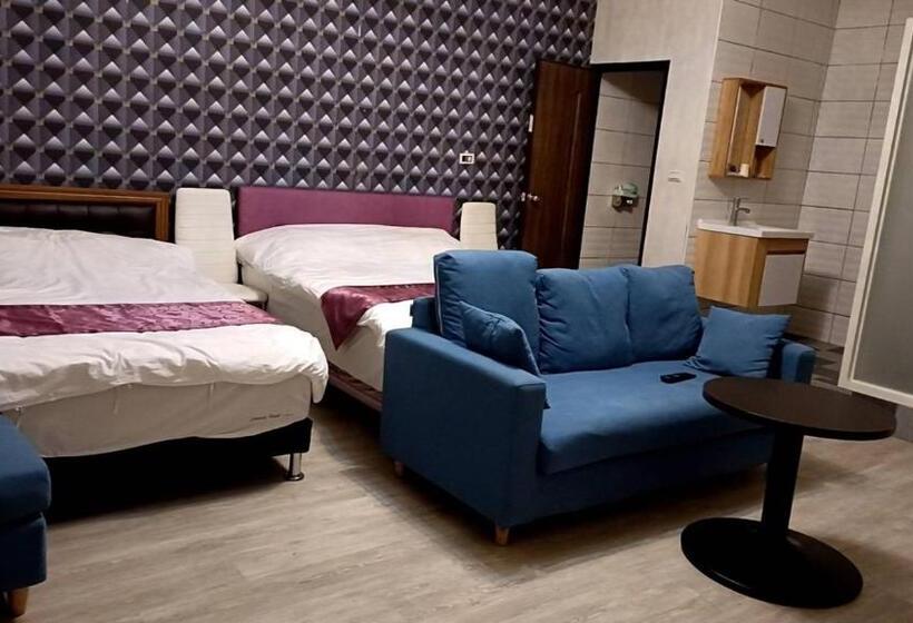 تختخواب و صبحانه Leading Inn 立鼎民宿