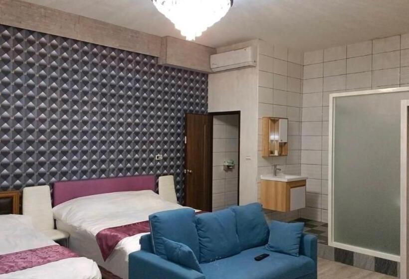 تختخواب و صبحانه Leading Inn 立鼎民宿