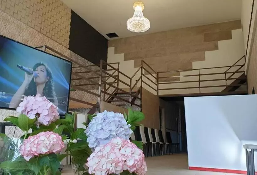 تختخواب و صبحانه Leading Inn 立鼎民宿