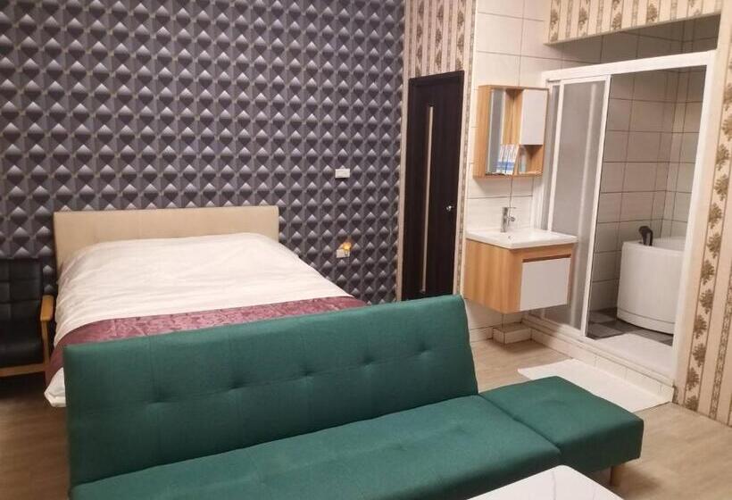 تختخواب و صبحانه Leading Inn 立鼎民宿